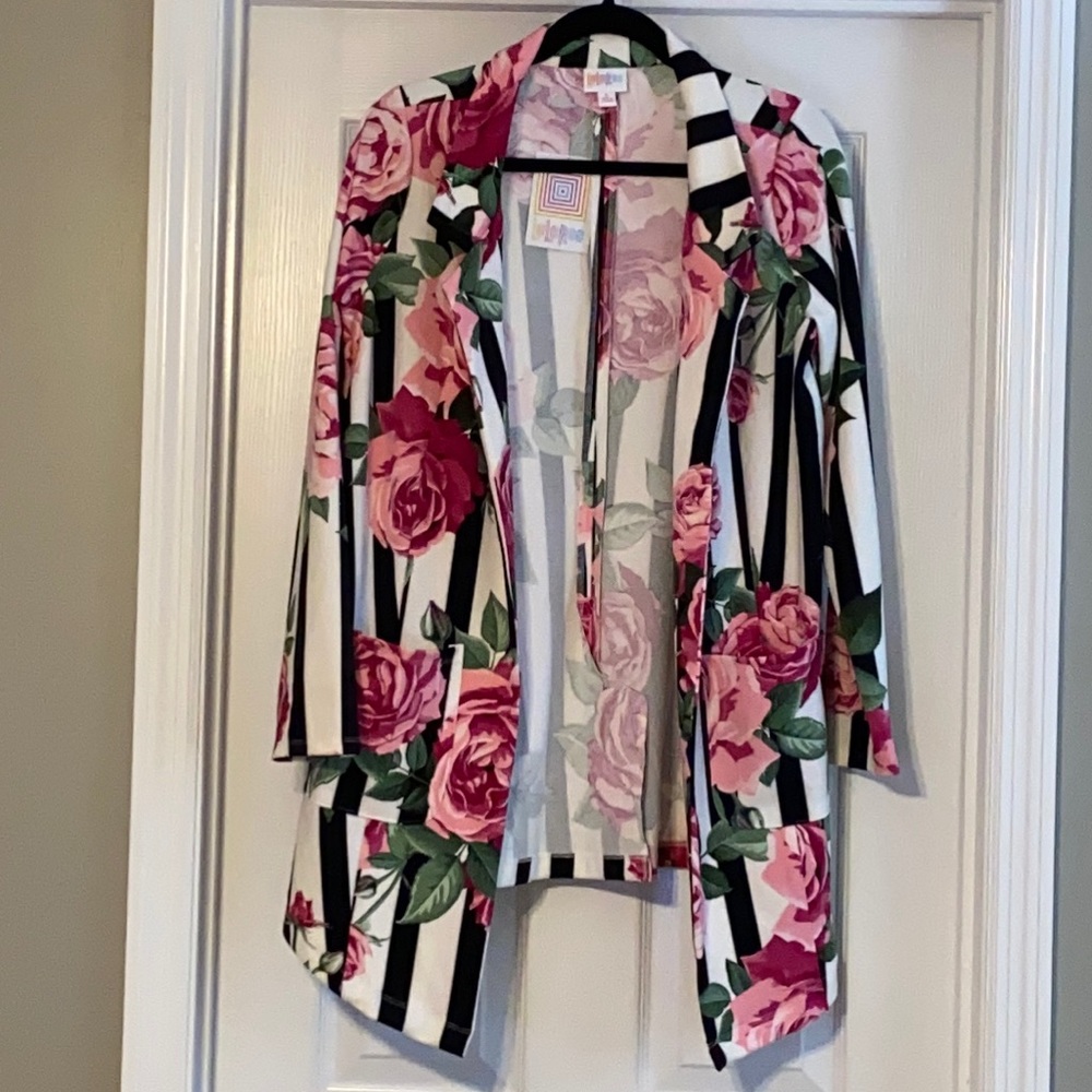 LULAROE Gwen Spring Blazer